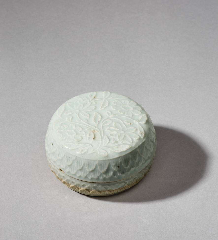 Qingbai ware porcelain box and cover