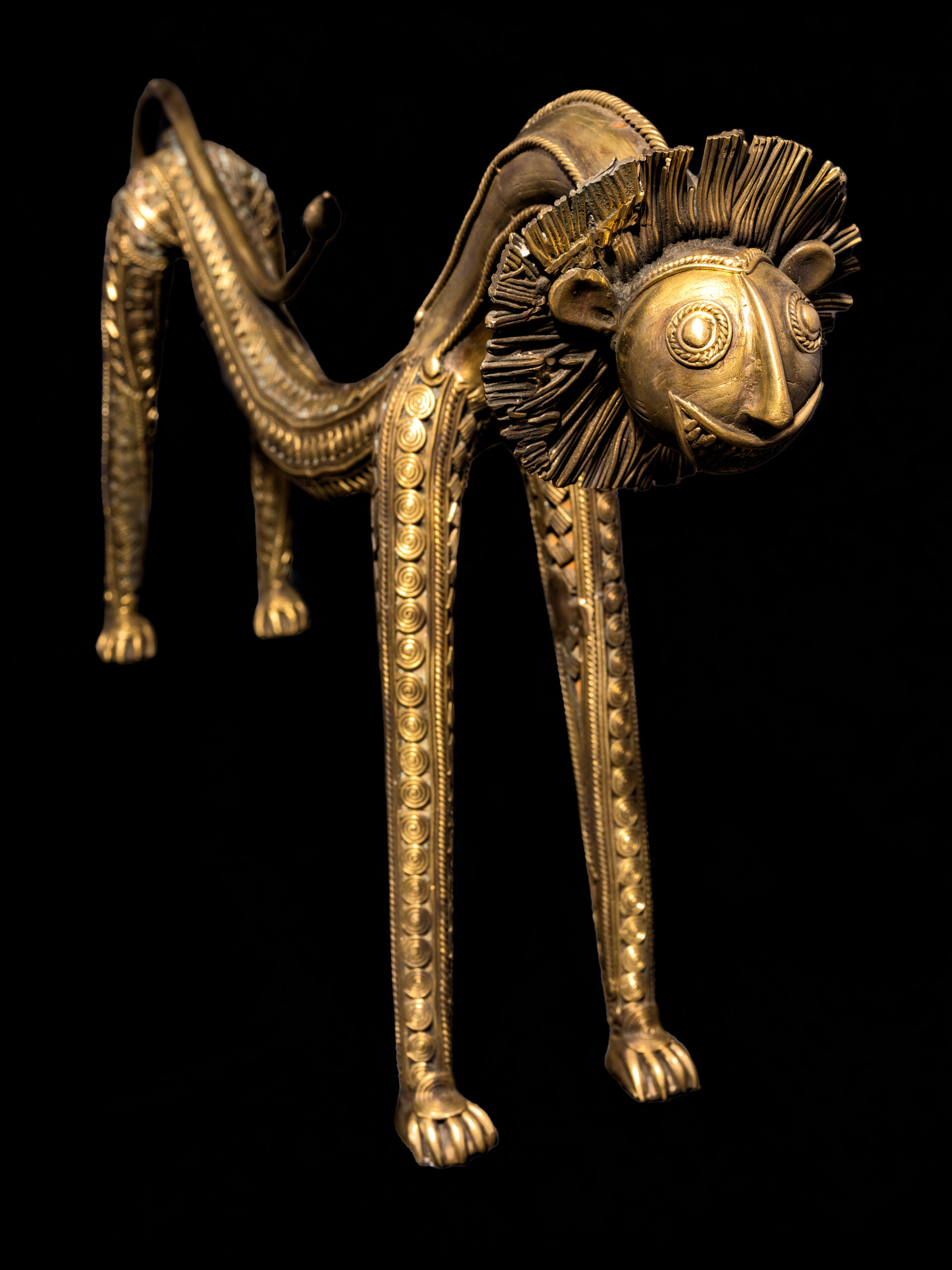 Curved Lion 3, 2025, Brass Bronze alloy, 24 x 13 x 4 in - 61 x 33 x 10 cm Curved Lion 3, 2025, Brass Bronze alloy, 24 x 13 x 4 in - 61 x 33 x 10 cm